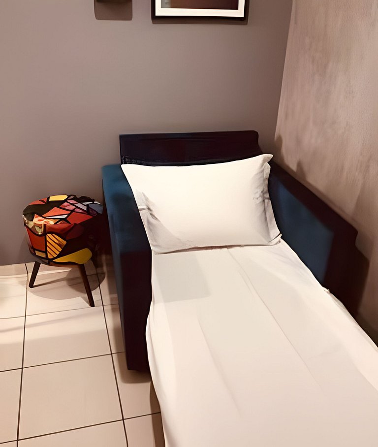 Excelente Apartamento com Ar Condicionado- Zona 07