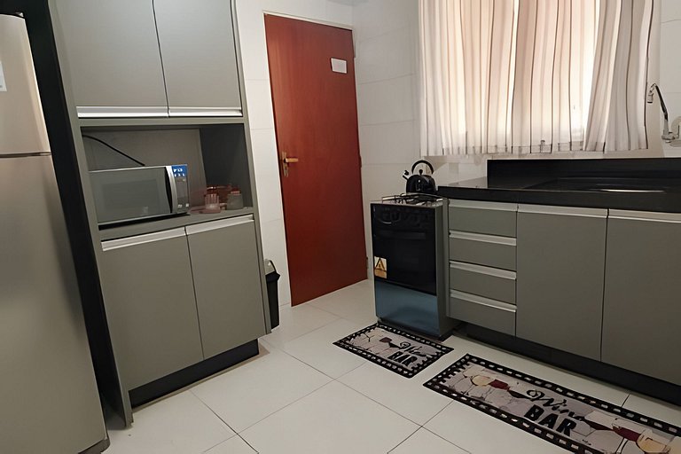 Apto Lindo com Ar condicionado ao lado da UEM