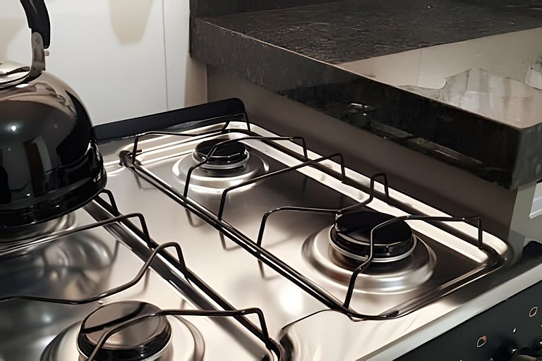 Apto 3 Quartos ao Lado da UEM - JD Universitário