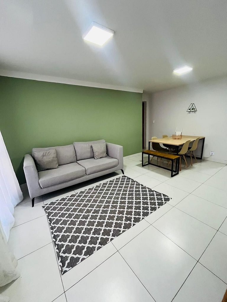 Apto 3 Quartos ao Lado da UEM - JD Universitário